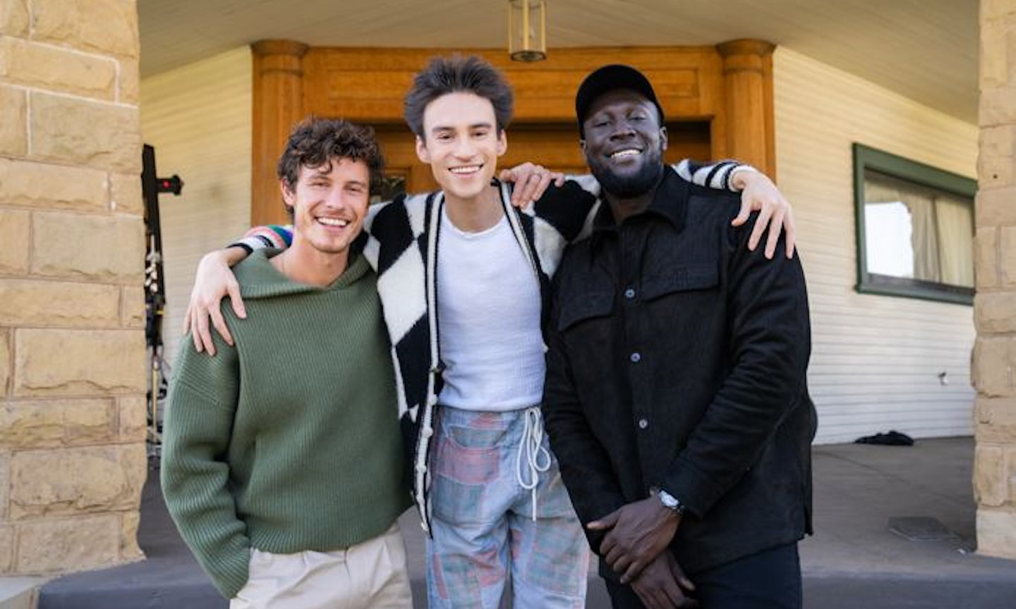 Jacob Collier Feat. Shawn Mendes and Stormzy & Kirk Franklin – Witness Me (Премиера Хит)